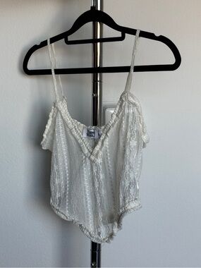 Tiger Mist White Lace V-Neck Tank Bodysuit